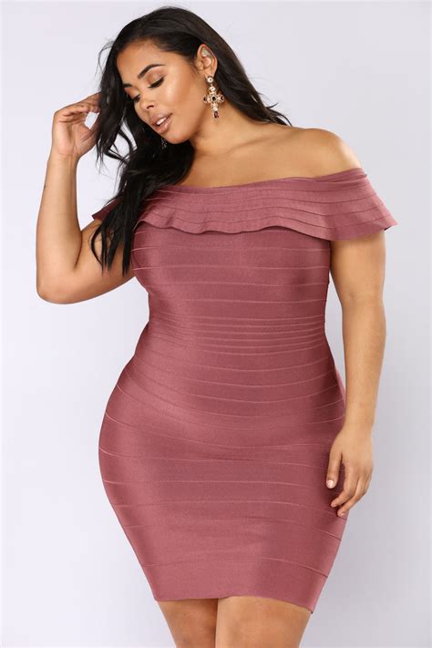 fashion nova curve|fashion nova curve models.